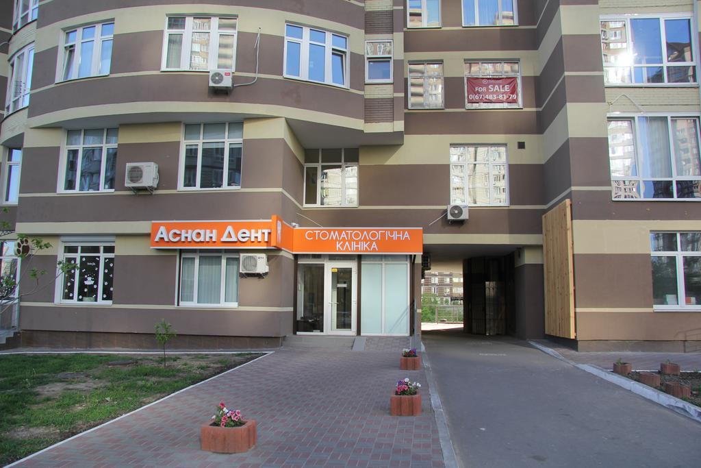 Solo Apartment Ahmatovoy Kyjev Exteriér fotografie